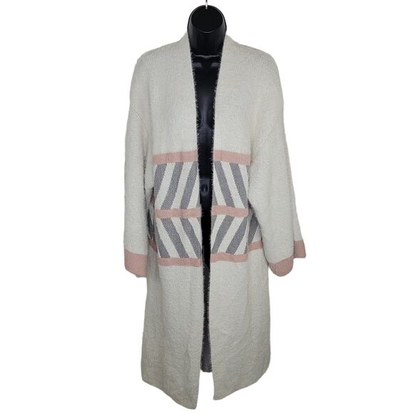 Do Everything in Love Nwot long fuzzy open front cardigan one size Osfm - Picture 2 of 8